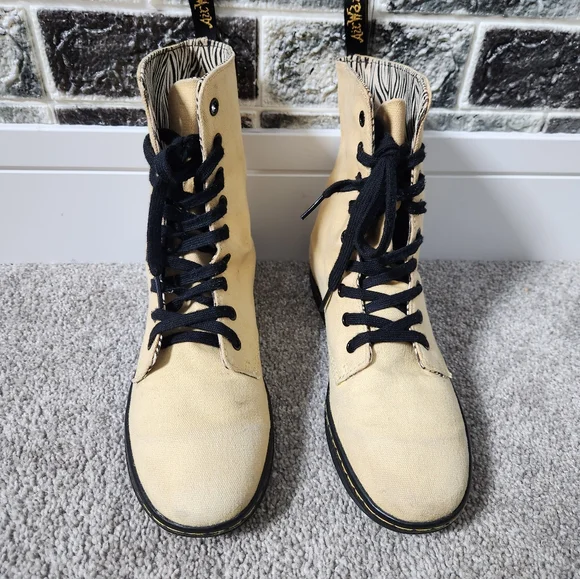 Dr Martens Stratford Women's Yellow Boots Size 9 - Picture 4 of 10